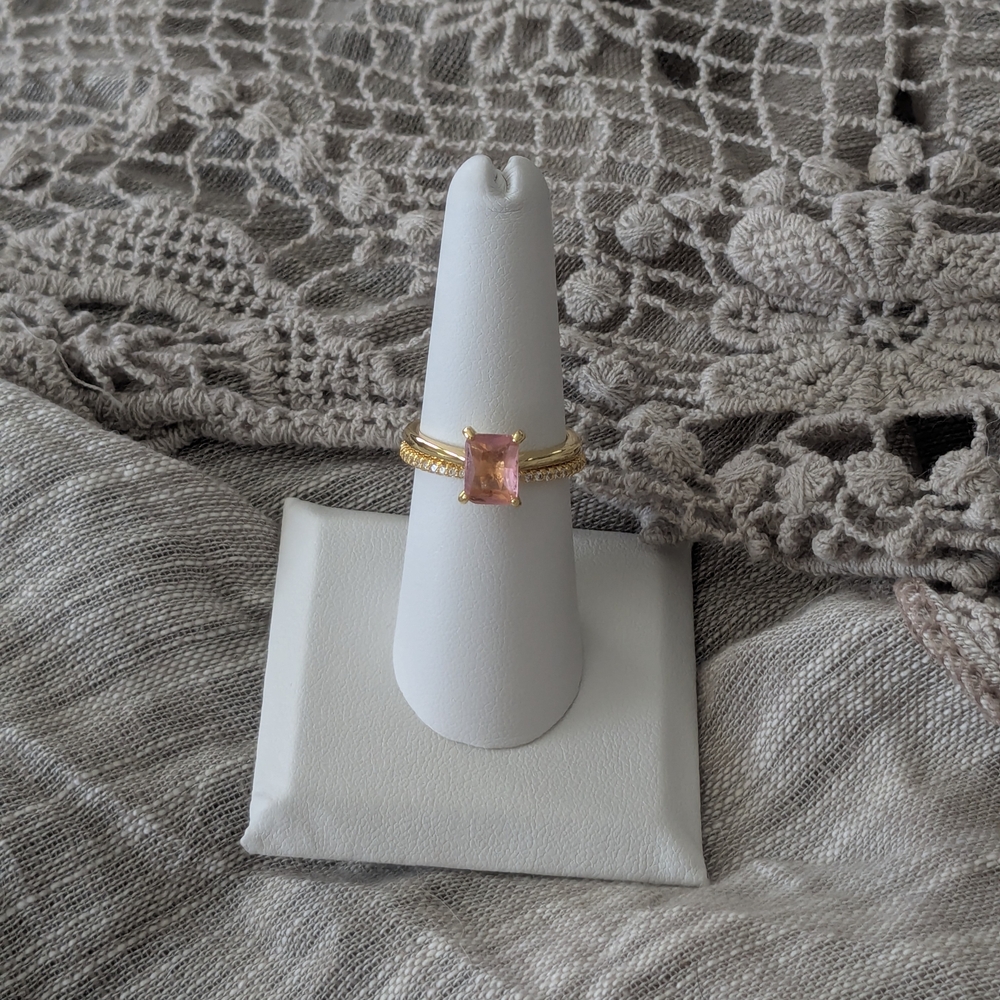Elegant Gold and Pink Ring